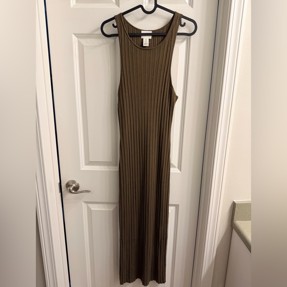 NWOT | H&M - Sleeveless Ribbed Maxi Dress - Brown